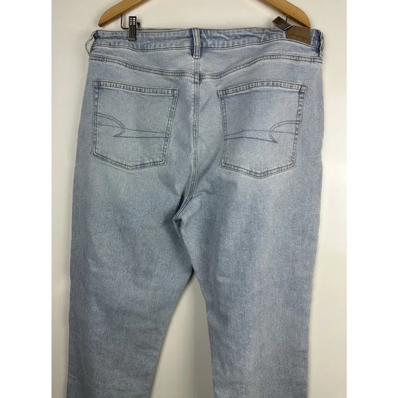 American Eagle AE Strigid Mom Jean Light Wash Blue Denim Women's Plus Size 18 - Picture 9 of 11